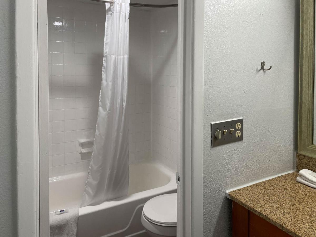 Suites Wytheville Va Εξωτερικό φωτογραφία