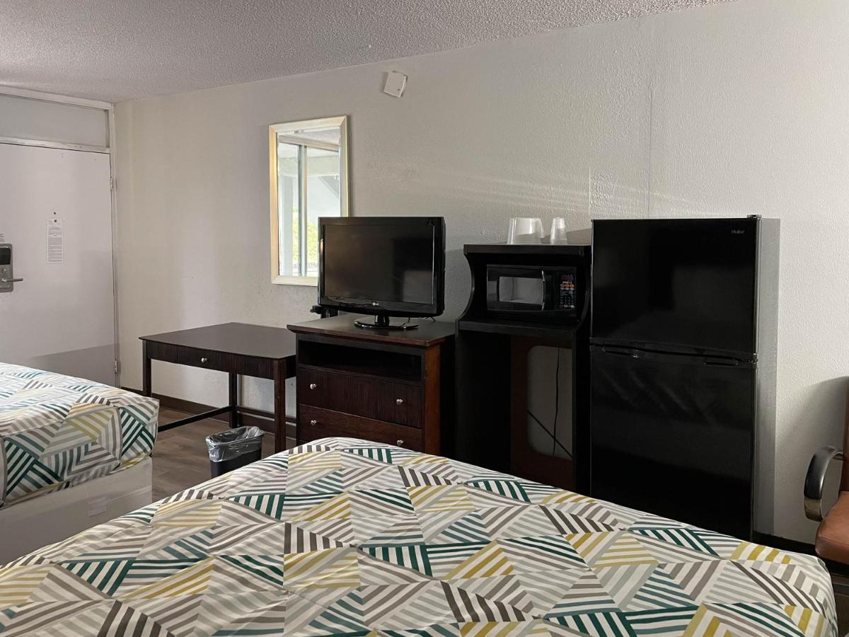 Suites Wytheville Va Εξωτερικό φωτογραφία
